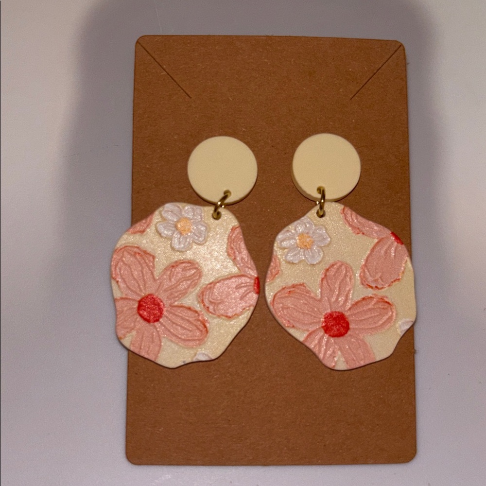Fashion Jewelry Cream and Pink Floral Earrings
